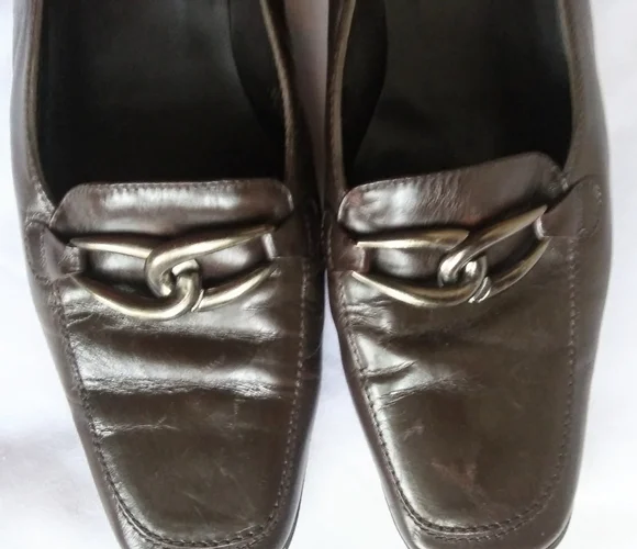 Brown Stuart Weitzman Classic Shoes - Picture 8 of 9